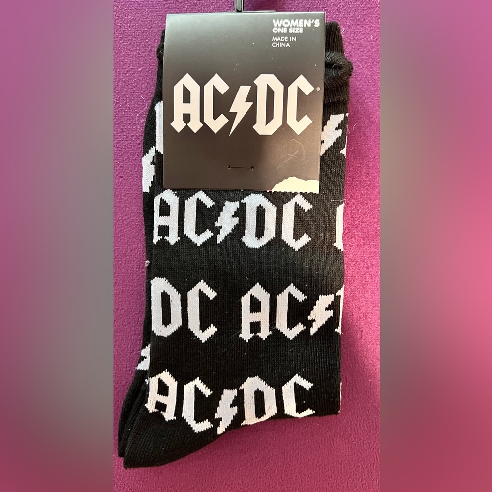 3 for $13 AC DC socks 🤘🏻